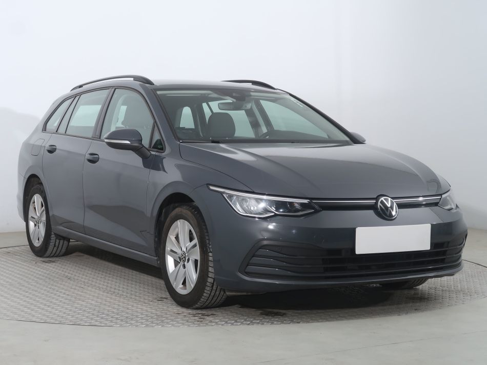 Volkswagen Golf - 2021