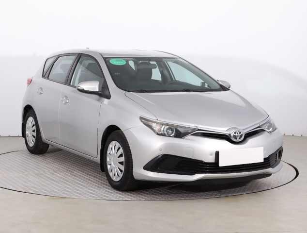 Toyota Auris 2016