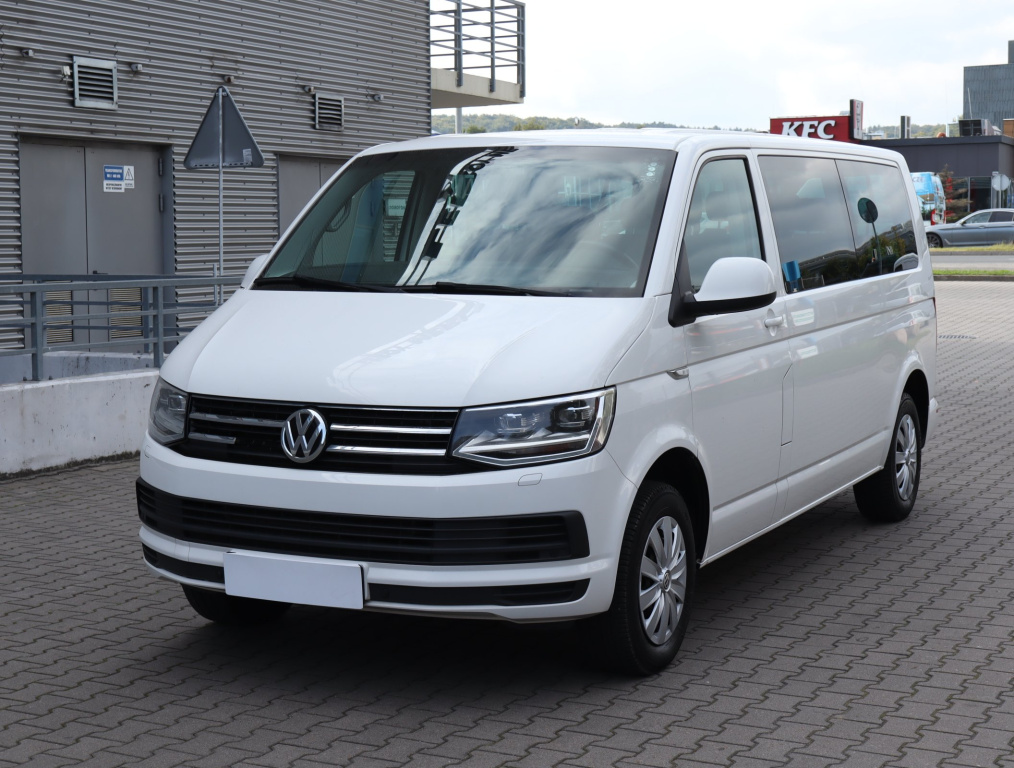 Volkswagen Caravelle