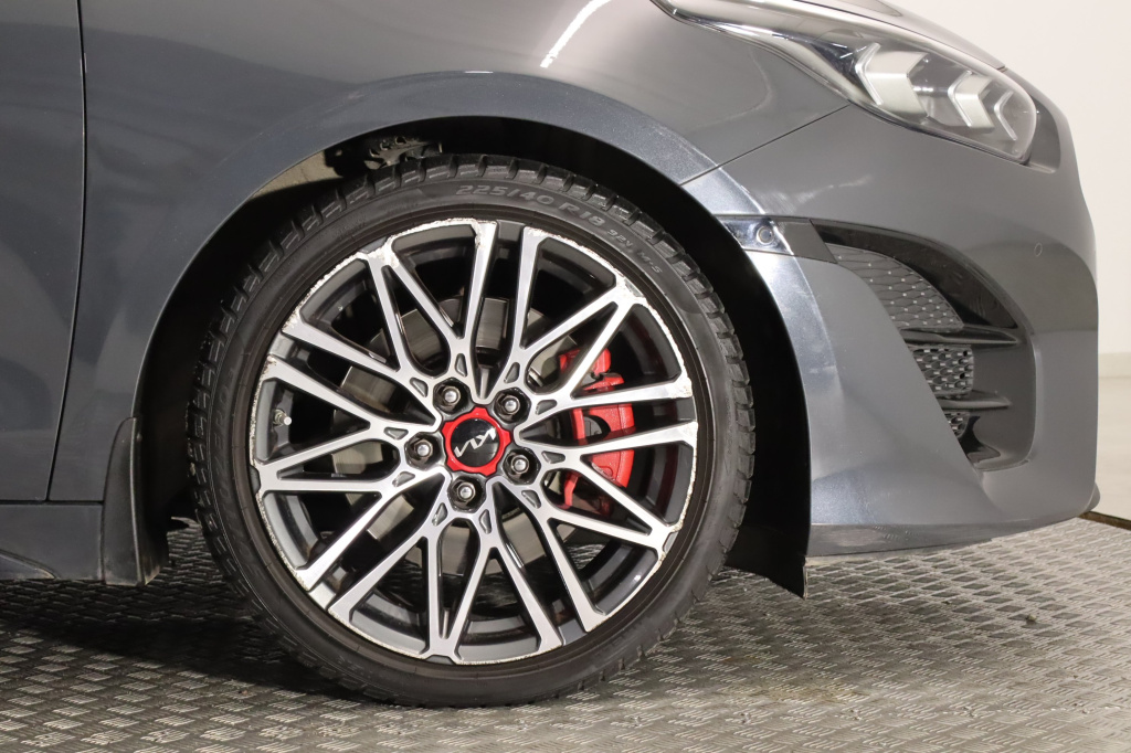Kia ProCeed