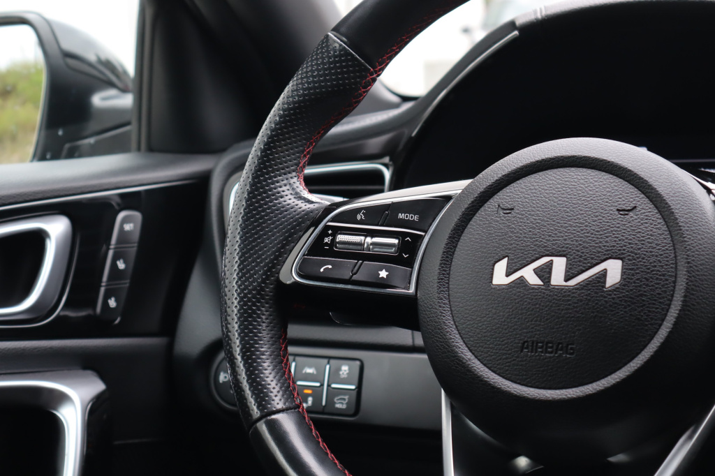 Kia ProCeed