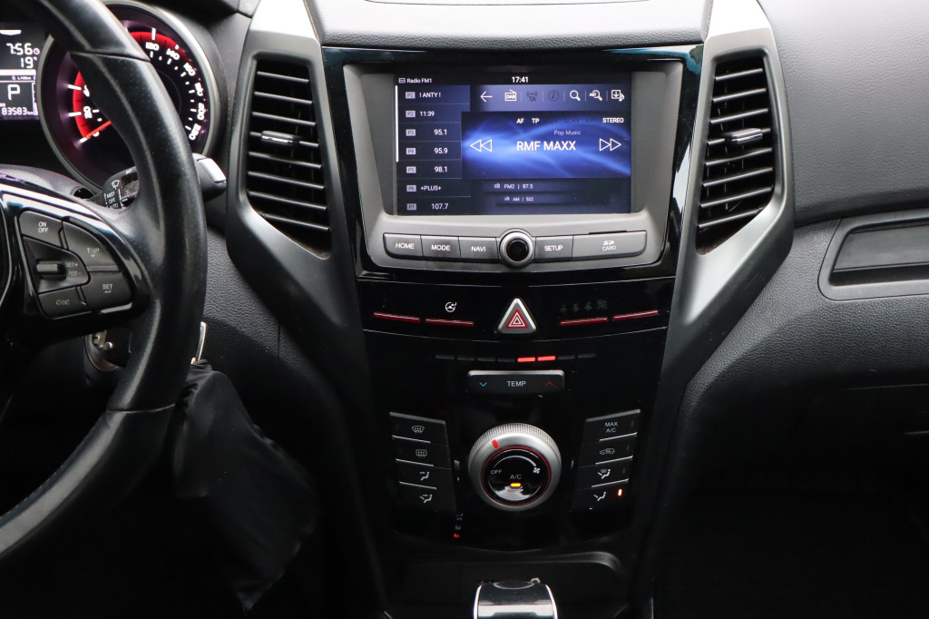 Ssang Yong XLV