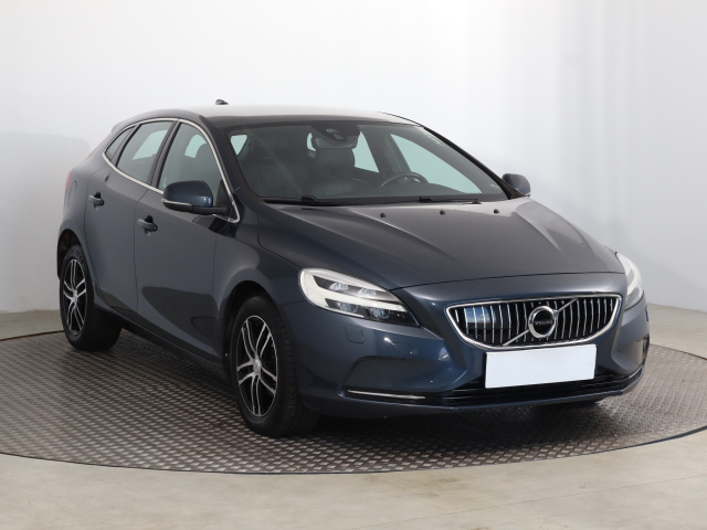 Volvo V40 2016