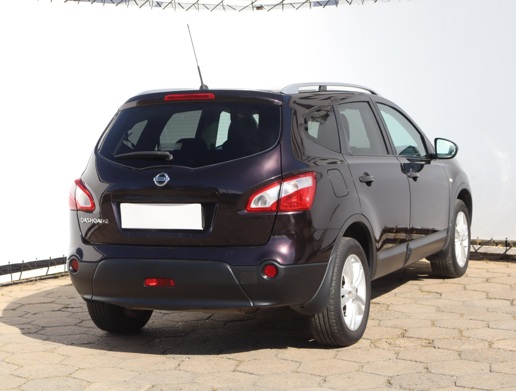 Nissan Qashqai+2