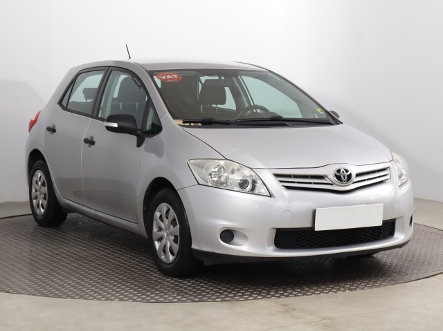 Toyota Auris 2013