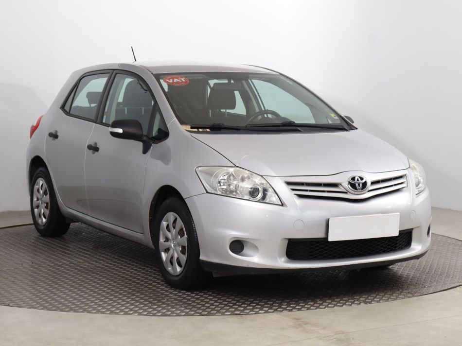 Toyota Auris - 2013