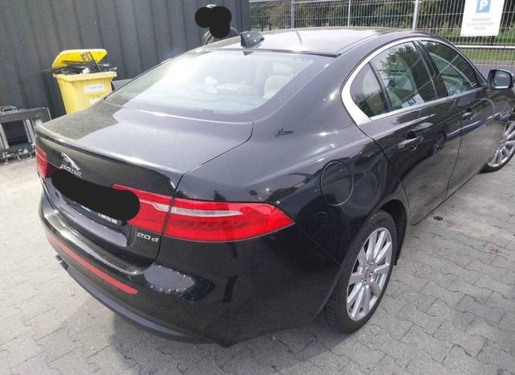 Jaguar XE