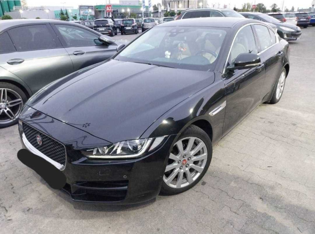 Jaguar XE 2016