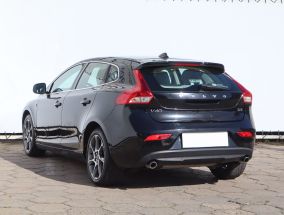 Volvo V40 - 2016
