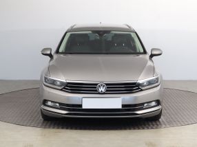 Volkswagen Passat - 2016