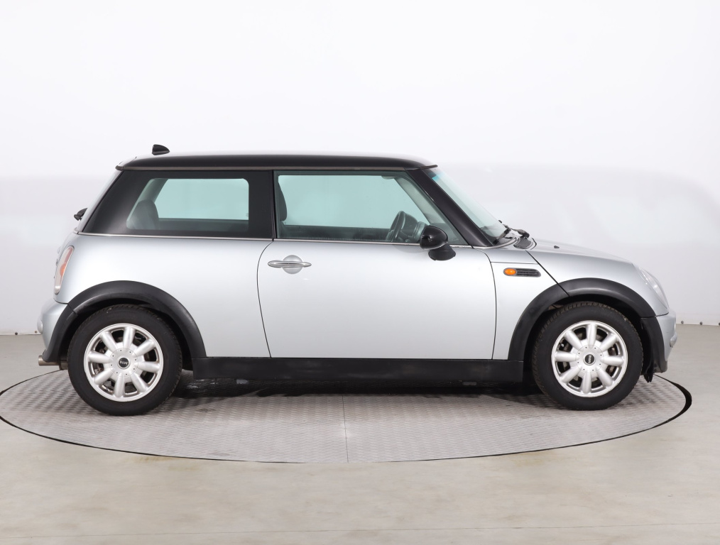 MINI 3-door