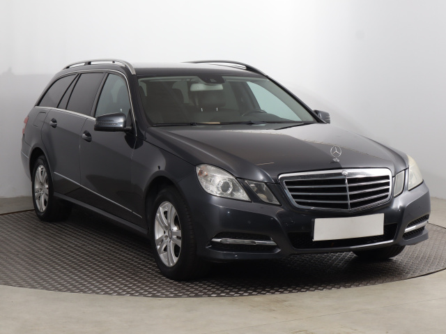 Mercedes-Benz E 2012