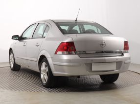 Opel Astra - 2008