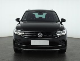 Volkswagen Tiguan - 2021