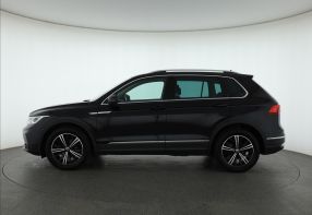 Volkswagen Tiguan - 2021