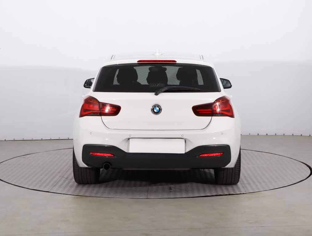 BMW 1