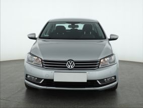 Volkswagen Passat - 2010