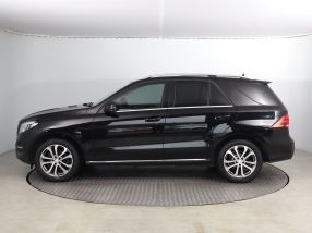 Mercedes-Benz GLE - 2016