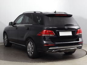 Mercedes-Benz GLE - 2016