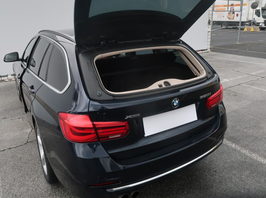 BMW 3
