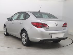 Opel Astra - 2016