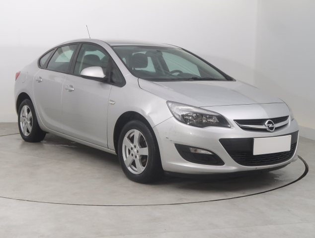 Opel Astra 2016