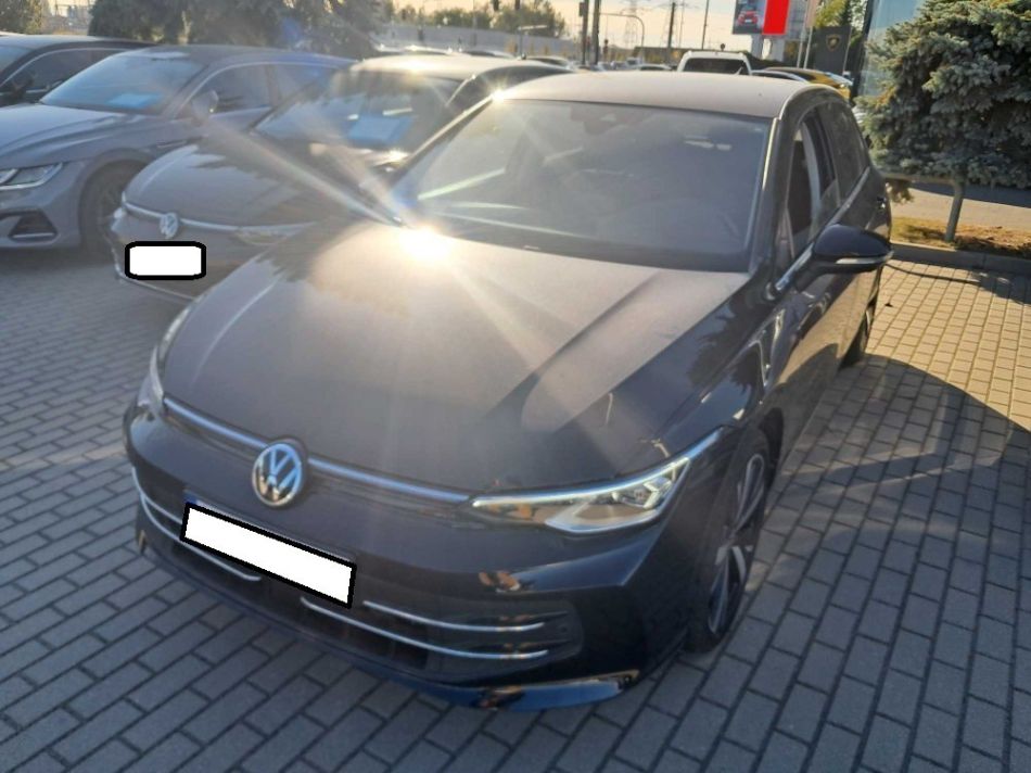 Volkswagen Golf - 2024