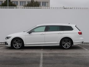 Volkswagen Passat - 2016