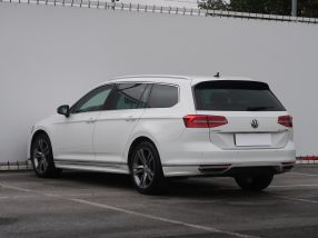 Volkswagen Passat - 2016