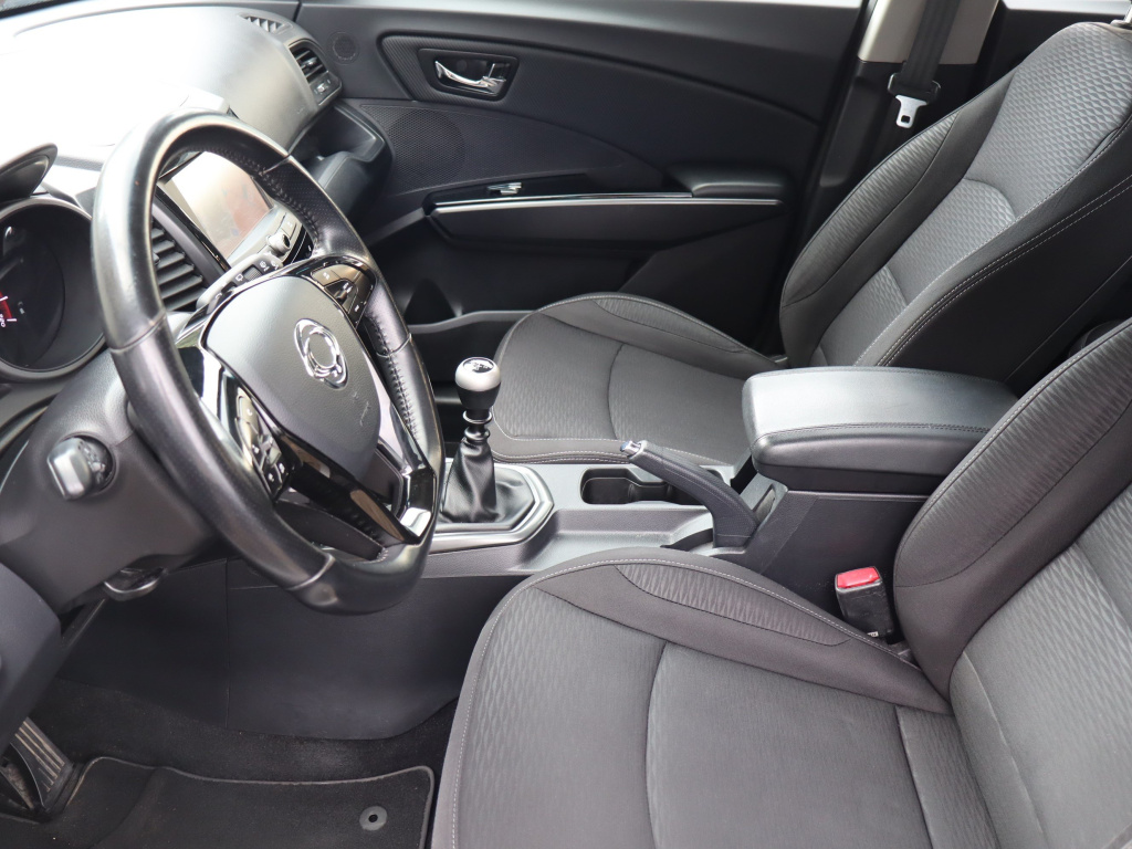 Ssang Yong XLV
