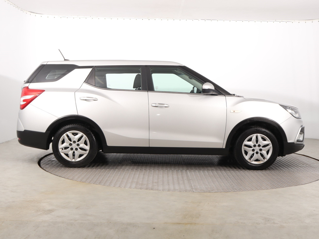 Ssang Yong XLV
