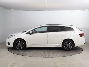 Toyota Avensis - 2015