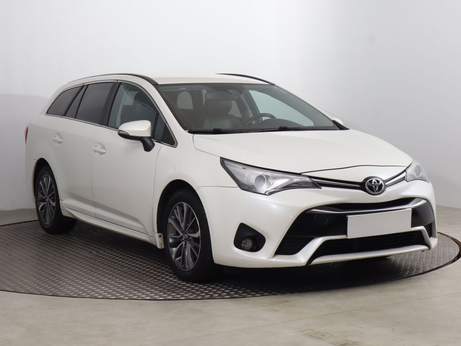 Toyota Avensis - 2015