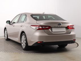 Toyota Camry - 2020