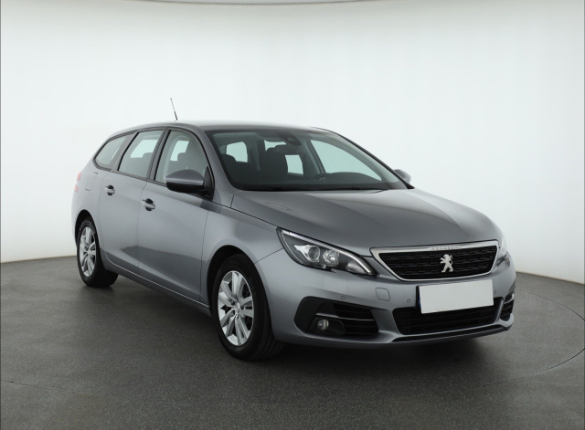 Peugeot 308 2021