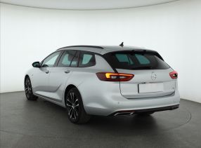 Opel Insignia - 2021