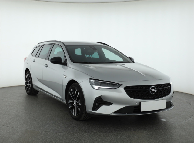 Opel Insignia 2021