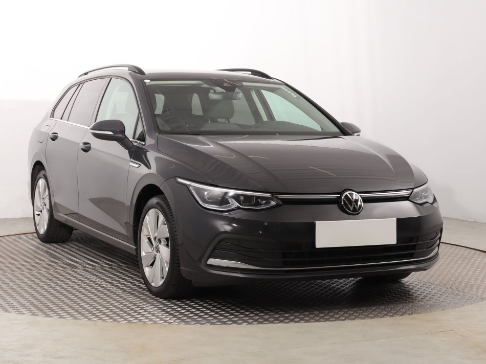 Volkswagen Golf - 2022