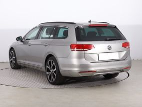 Volkswagen Passat - 2015