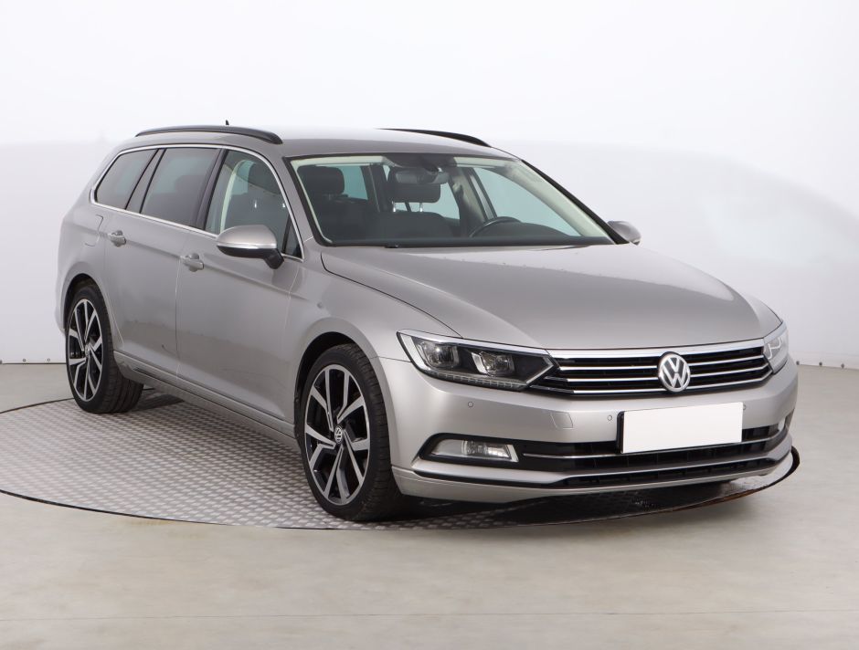Volkswagen Passat - 2015