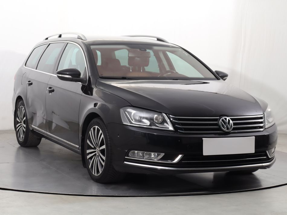 Volkswagen Passat - 2012