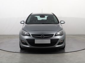 Opel Astra - 2013