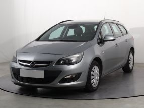 Opel Astra - 2013