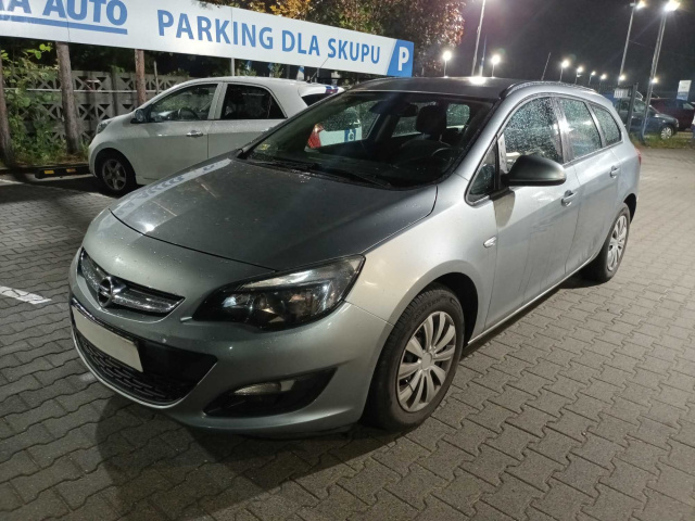 Opel Astra 2013