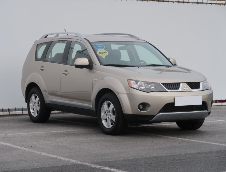 Mitsubishi Outlander - 2008