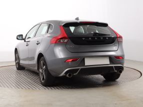 Volvo V40 - 2015
