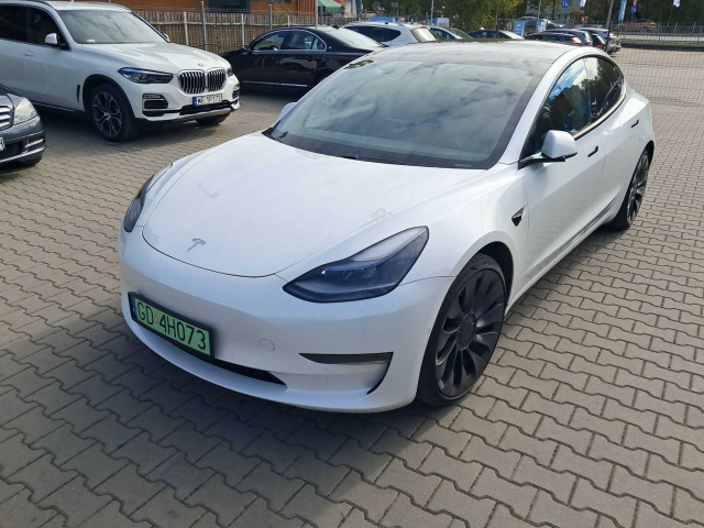 Tesla Model 3 2021