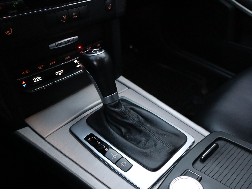 Mercedes-Benz E
