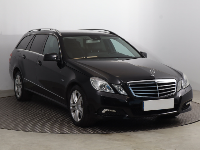 Mercedes-Benz E 2010