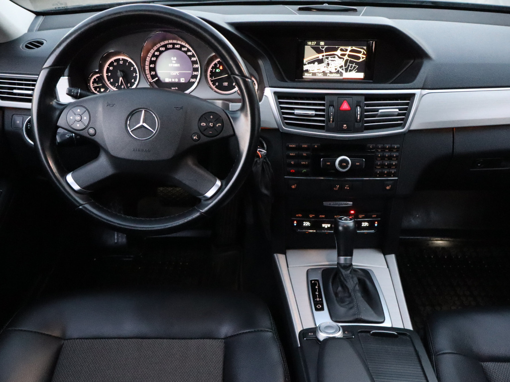 Mercedes-Benz E